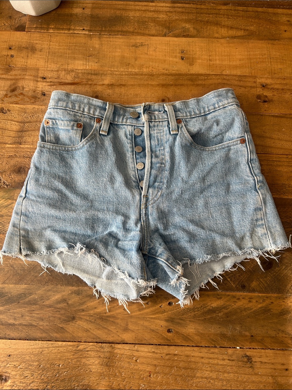 levi’s jean shorts 501